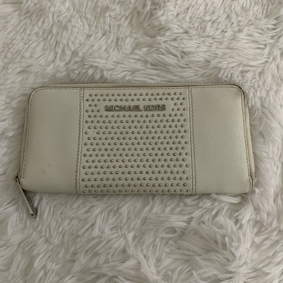 Michael Kors Handbags - Michael kors wallet